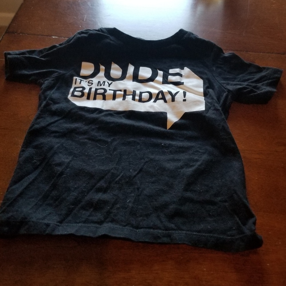 3/$20 Super cute boys graphic t shirt